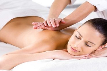 The Benefits of Massage Therapy Allied to Aromatherapy